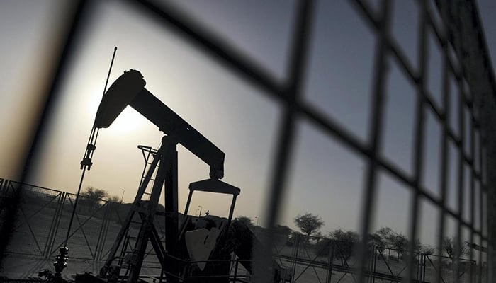 Bahrain says new discovery contains an estimated 80 billion barrels of tight oil