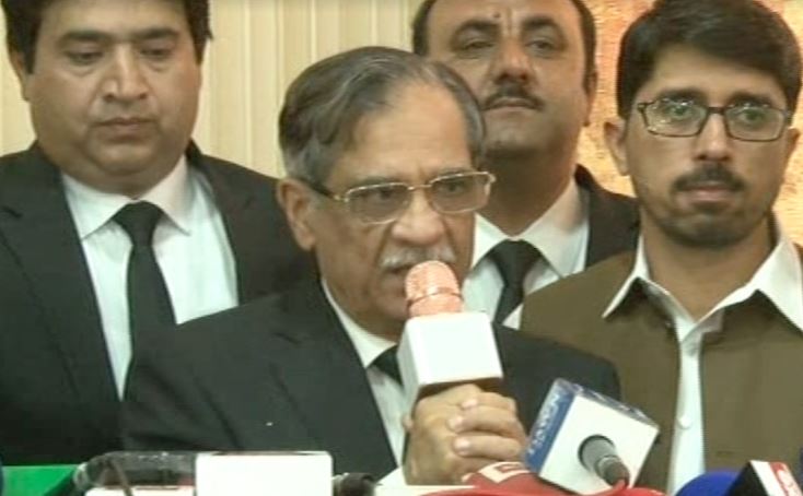 CJP grills Balochistan health, education secretaries over poor performance