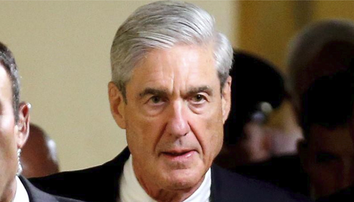 Sen. Charles Schumer warns Trump not to fire Robert Mueller Sen. Charles Schumer warns Trump not to fire Robert Mueller