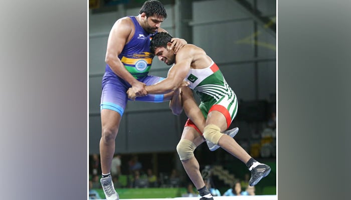 Pakistan's Tayyab Raza bags bronze in wrestling competition 