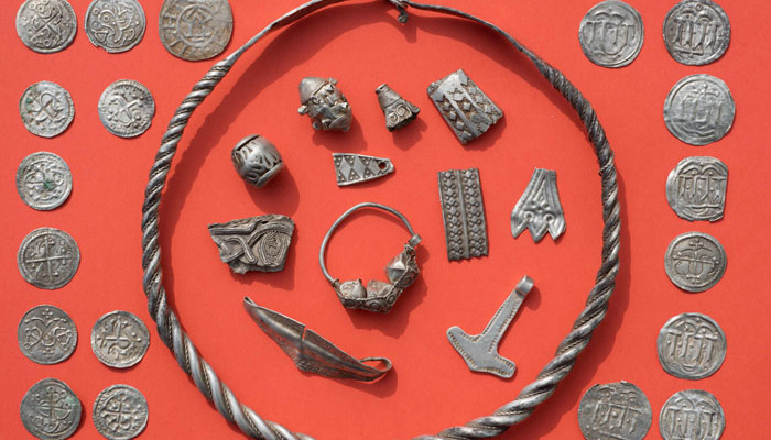 Boy unearths legendary Danish king´s trove in Germany