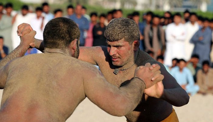 Pakistani dockworkers, 'kushti' and the way of life in Dubai