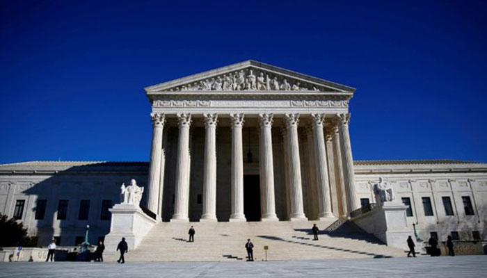 US Supreme Court restricts deportations of immigrant felons