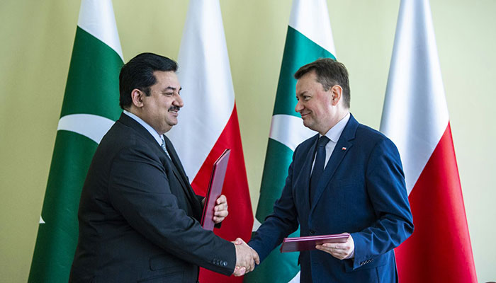 Pakistan, Poland sign defence cooperation agreement