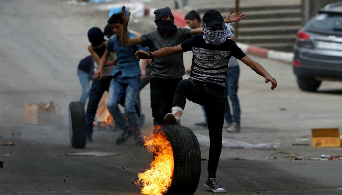 Israeli troops martyr four more Palestinians in border protest