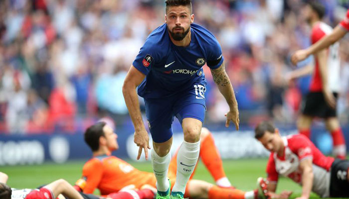 Chelsea face Man Utd in FA Cup final as Giroud sinks Saints