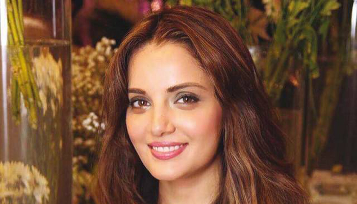 Armeena Khan recalls horrifying experience of being harassed