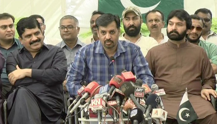 Nawaz speaks as if didn’t even hold councillor’s office: Mustafa Kamal