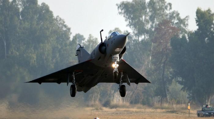 Pakistan keeps ageing Mirages flying