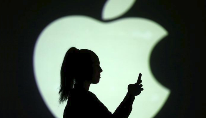 Apple tops profit expectations, plans $100bn cash return boost