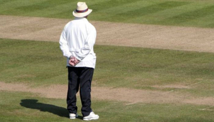 Senior Pakistani umpire faces inquiry after disciplinary action 