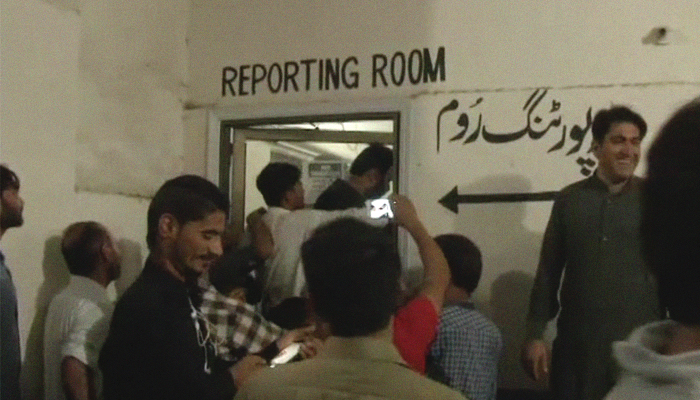Mob of angry party workers damage Karachi's Aziz Bhatti police station