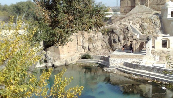 Katas Raj case: SC bars cement factories from using potable water 