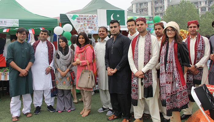 Pakistani students at Chinese university play folk music, offer desi food on cultural day