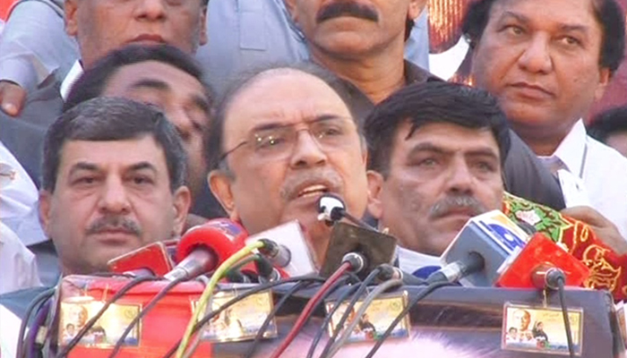 Nawaz in cahoots with establishment for past 30 years: Zardari 