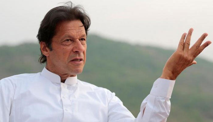 Imran shames Nawaz for answers to accountability court questionnaire