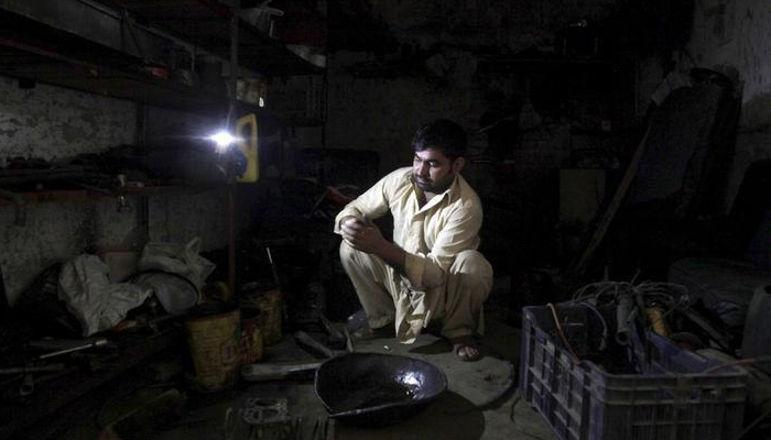 Power outage worsens in Punjab as temperatures rise