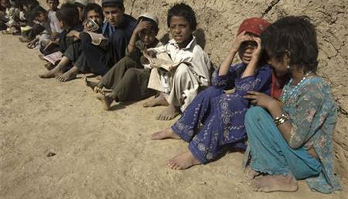 Nearly half Afghan children out of school, number rising for first time in years