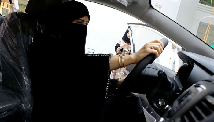First Saudi women get driving licences