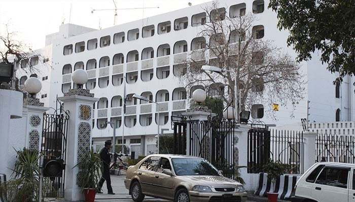 COAS leaves for Kabul to meet President Ashraf Ghani