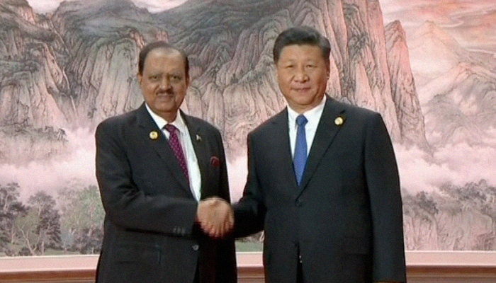 President Mamnoon meets China's Xi during SCO, talks Sino-Pak relations