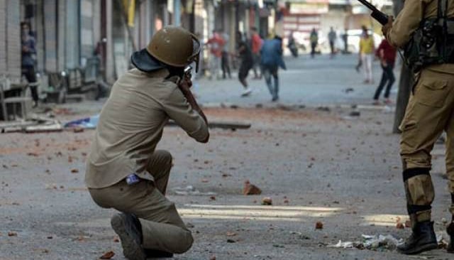 Indian troops martyr two Kashmiri youth in IoK: KMS