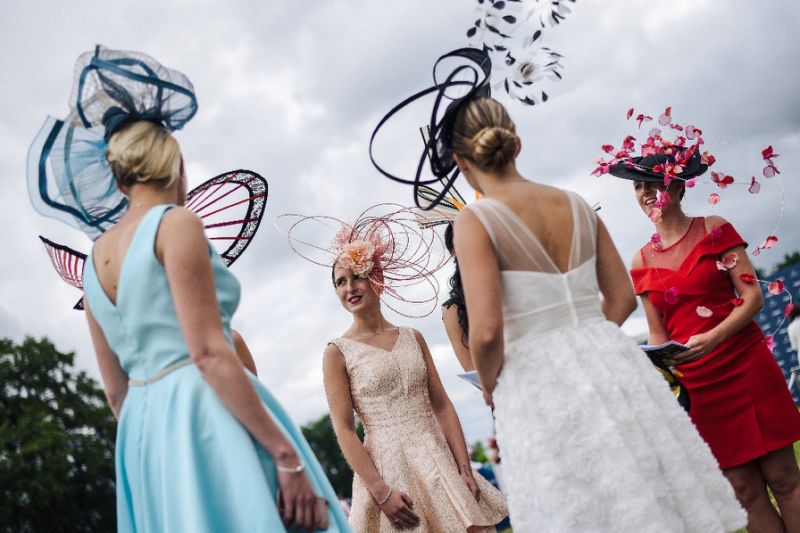 Battle of the hats at elite French horse race