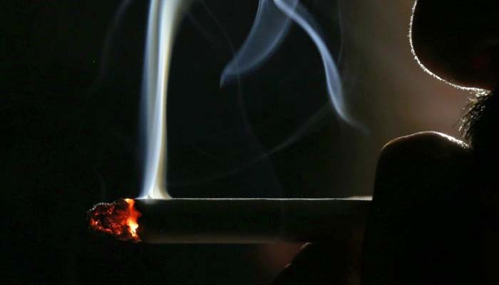 In US, cigarette smoking reaches new low: study