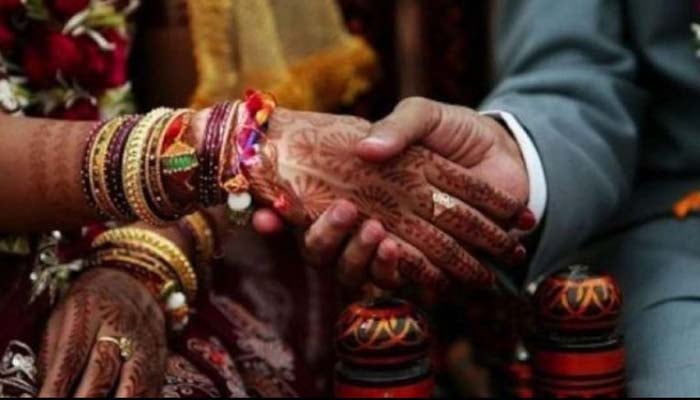 Marriage is (literally) good for the heart: study