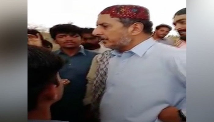 Constituents take PPP leaders to task during electioneering in Sindh