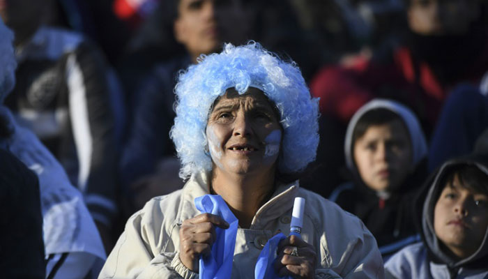 Argentine fans weep as World Cup dream fades