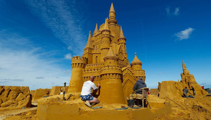 Belgium beach plays host to Hollywood sand sculptures