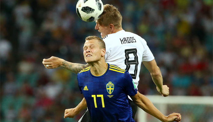 Late Kroos winner against Sweden keeps Germany alive