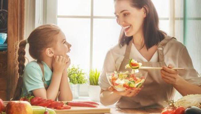 Mom's healthy lifestyle lowers child's risk of obesity