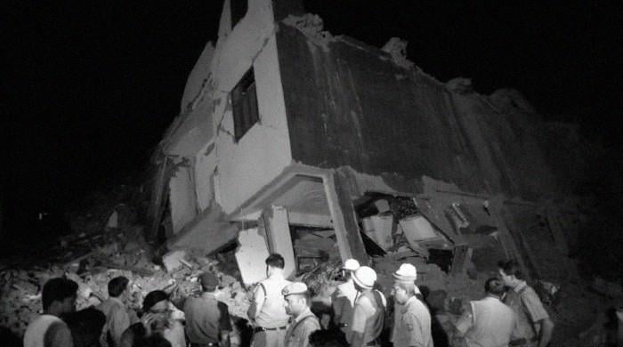 At least two dead in building collapse near Delhi