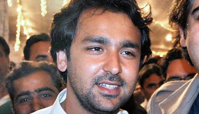 Ali Musa Gilani's convoy attacked in Multan