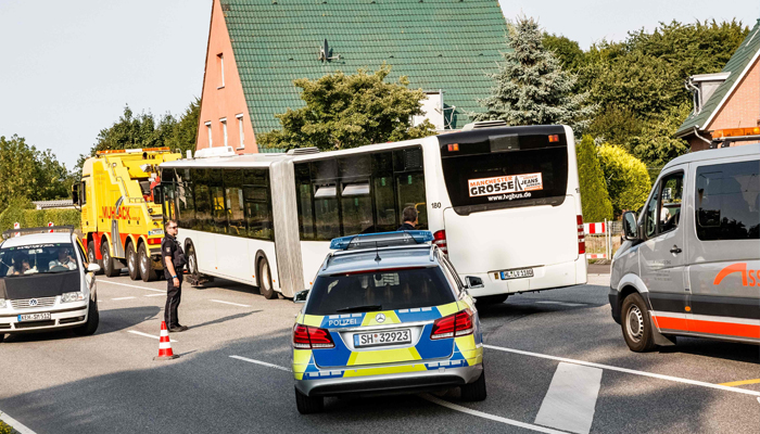 German police say no indication bus attacker was radicalized