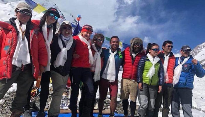 31 mountaineers, including two Pakistanis, summit K2