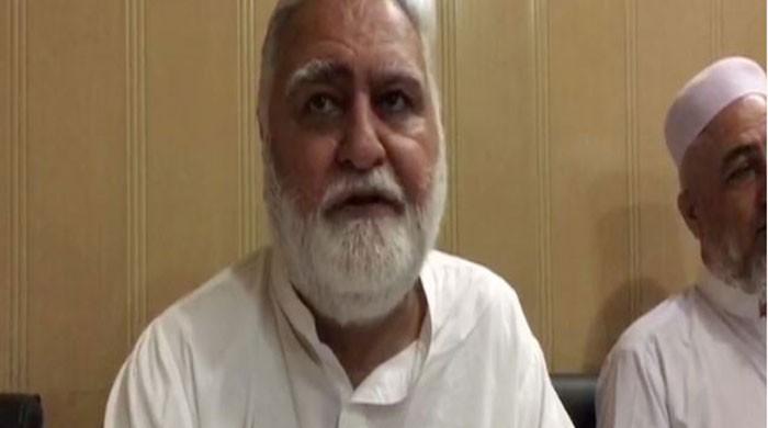 Shots fired at JUI-F leader Akram Durrani's vehicle in Bannu