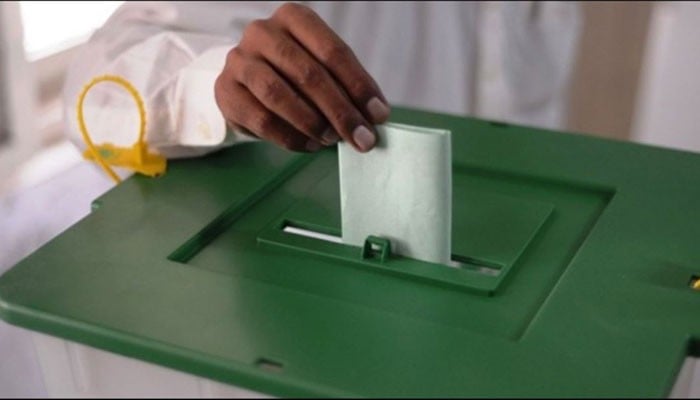 Five arrested with fake ballot papers in Umerkot 