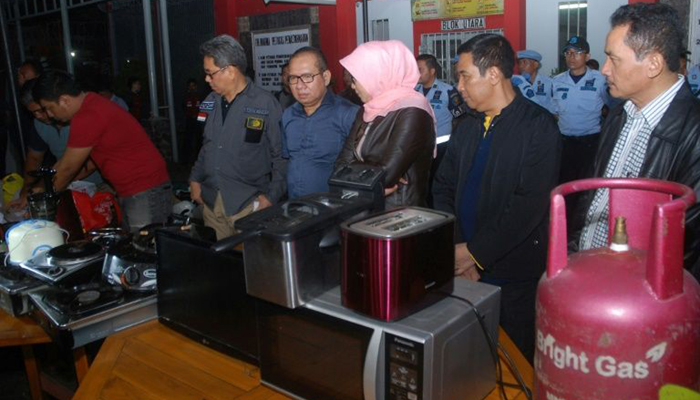 Indonesian jailers busted over fancy cells