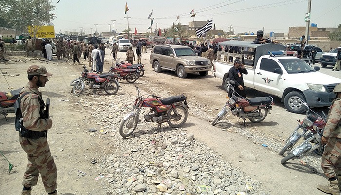 Six policemen among 29 martyred in suicide attack outside Quetta polling station