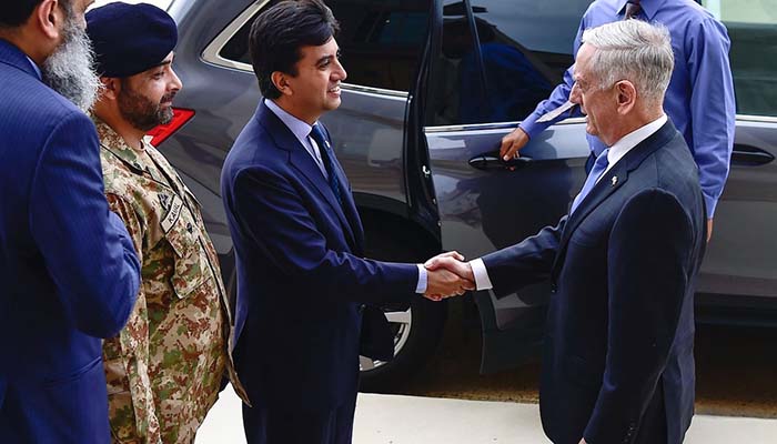 Pakistani envoy meets US defence secretary 