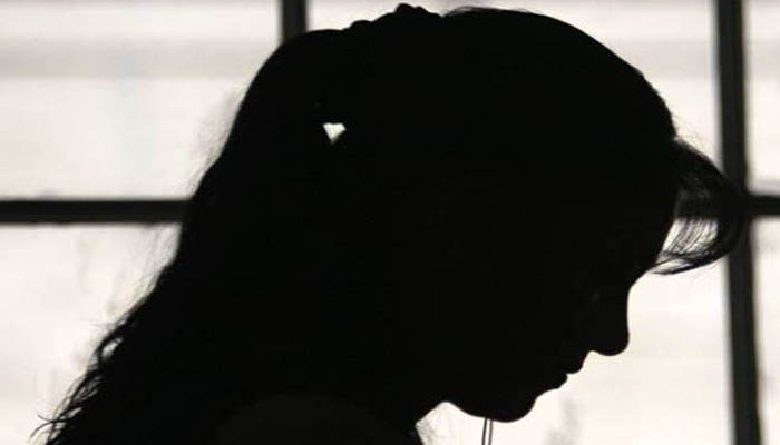 Policeman arrested for allegedly raping girl in Multan