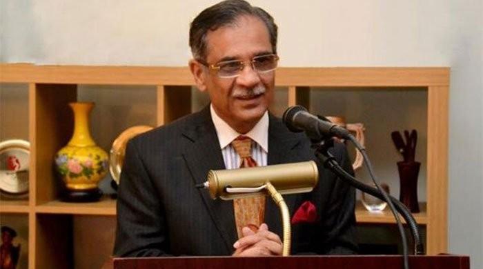 CJP adjourns sugar mills case after ordering Sharifs' counsel to deposit Rs1mn in dam fund