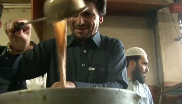 PTI’s ‘chaiwala’ MNA turns out to be a millionaire