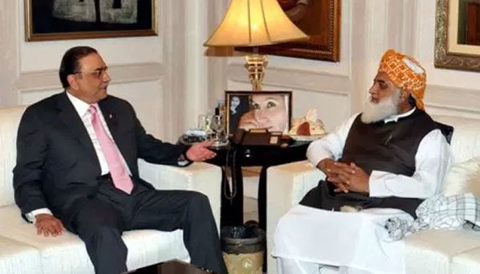 Fazl meets Zardari, attempts to bridge differences of alliance: sources