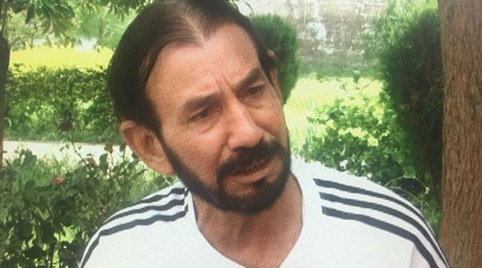 Former tennis star Gul Hamid sells his laurels for a dignified living