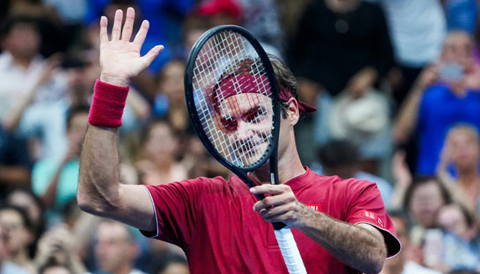 Federer cruises, Djokovic beats Open heat Federer cruises, Djokovic beats Open heat