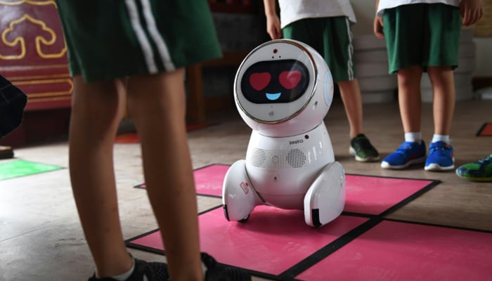 Robot teachers invade Chinese kindergartens